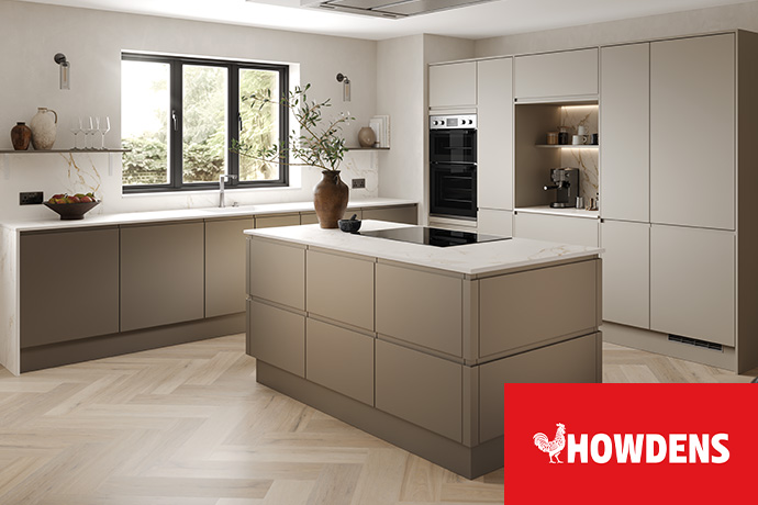 Howdens célèbre ses 20 ans et lance son nouveau Guide des Pros