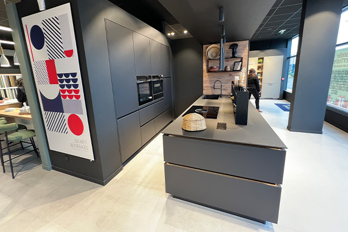 Cuisines Références dévoile à Montpellier un bel exemple de son concept