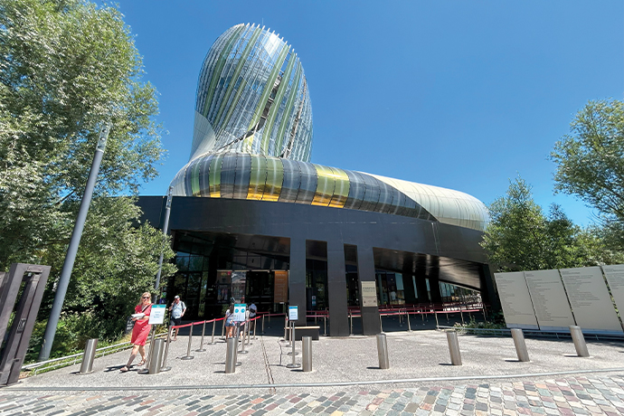 Discac a célébré ses 35 ans, en séduisant avec une inédite et encore secrète collection…