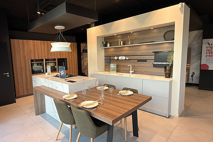 Cuisines Références : <em>« Avec nos poseurs, une relation de confiance et de qualité »</em>