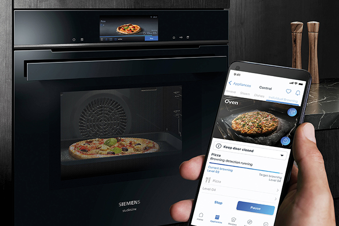 Siemens signe son nouveau four haut de gamme iQ700 studioLine