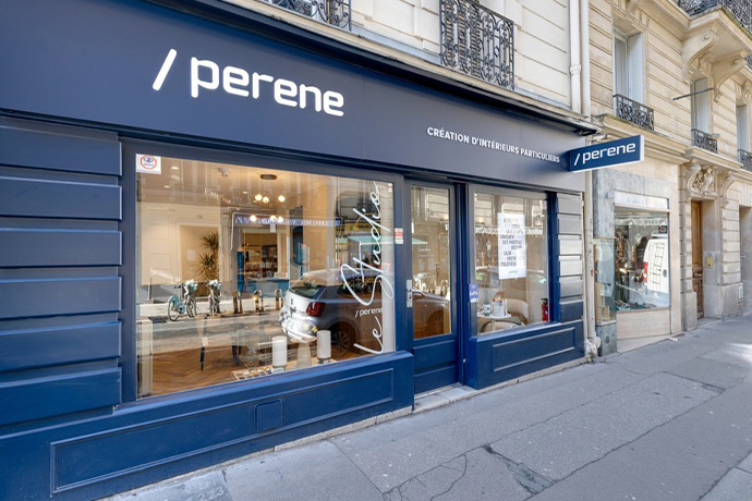Perene Paris 15<sup>e</sup> rouvre une nouvelle boutique qui allie élégance et personnalisation 