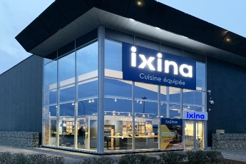Ixina poursuit son développement en France