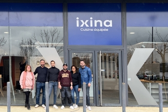 Quatre nouveaux magasins pour Ixina