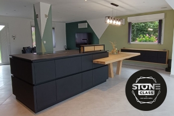 Stone Class présente son nouveau plan de travail avec Cosentino