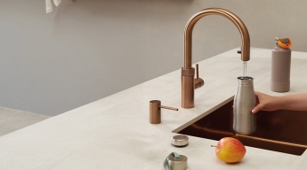 Nelly Rodi  et le retour au foyer préhistorique